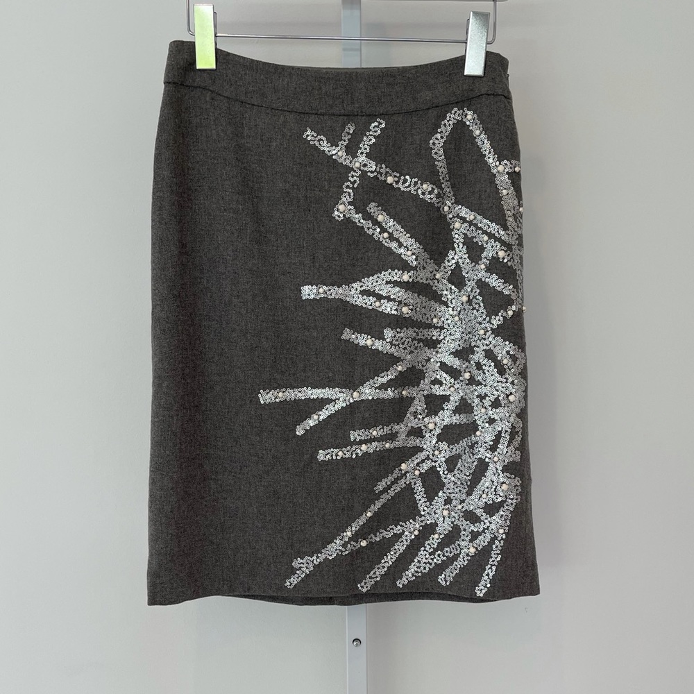 BETH BOWLEY GRAY EMBELLISHED SKIRT SIZE 6 NWOTS!